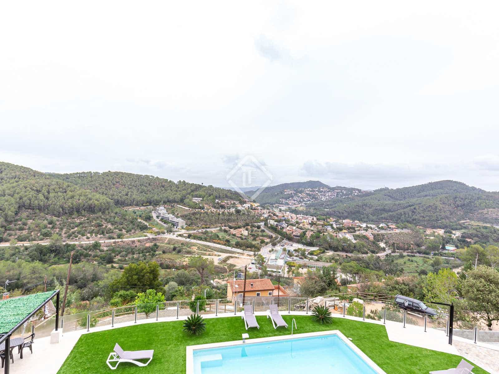 6 soveværelse Villa til salg i Torrelles de Llobregat med swimmingpool garage - € 1.490.000 (Ref: 7976013)