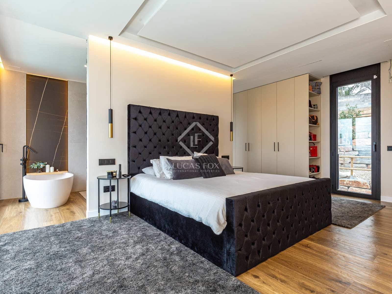 6 soveværelse Villa til salg i Torrelles de Llobregat med swimmingpool garage - € 1.490.000 (Ref: 7976013)