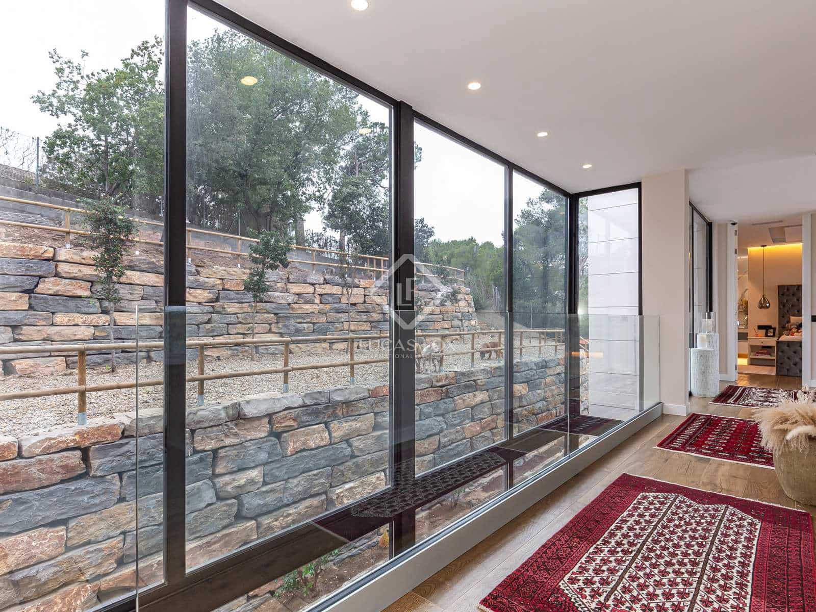 6 soveværelse Villa til salg i Torrelles de Llobregat med swimmingpool garage - € 1.490.000 (Ref: 7976013)