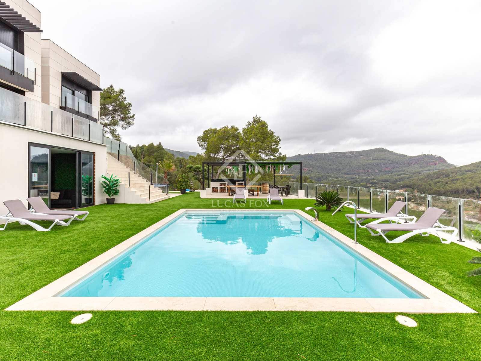 6 soveværelse Villa til salg i Torrelles de Llobregat med swimmingpool garage - € 1.490.000 (Ref: 7976013)