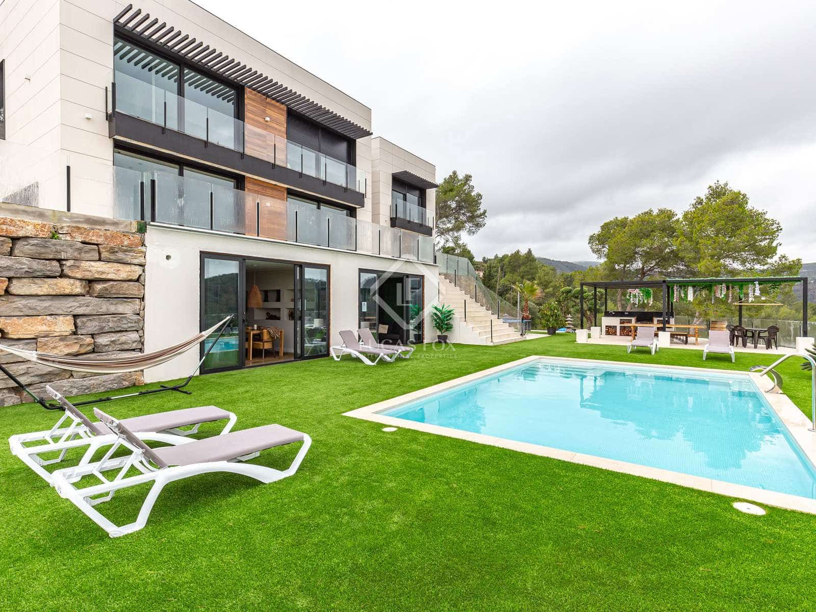 6 soveværelse Villa til salg i Torrelles de Llobregat med swimmingpool garage - € 1.490.000 (Ref: 7976013)