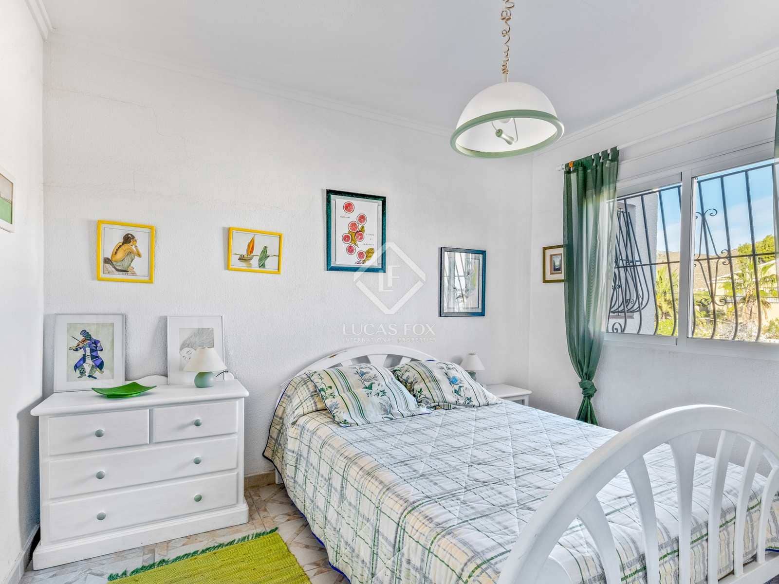 5 sypialnia Willa na sprzedaż w El Campello z basenem garażem - 2 000 000 € (Ref: 7977765)