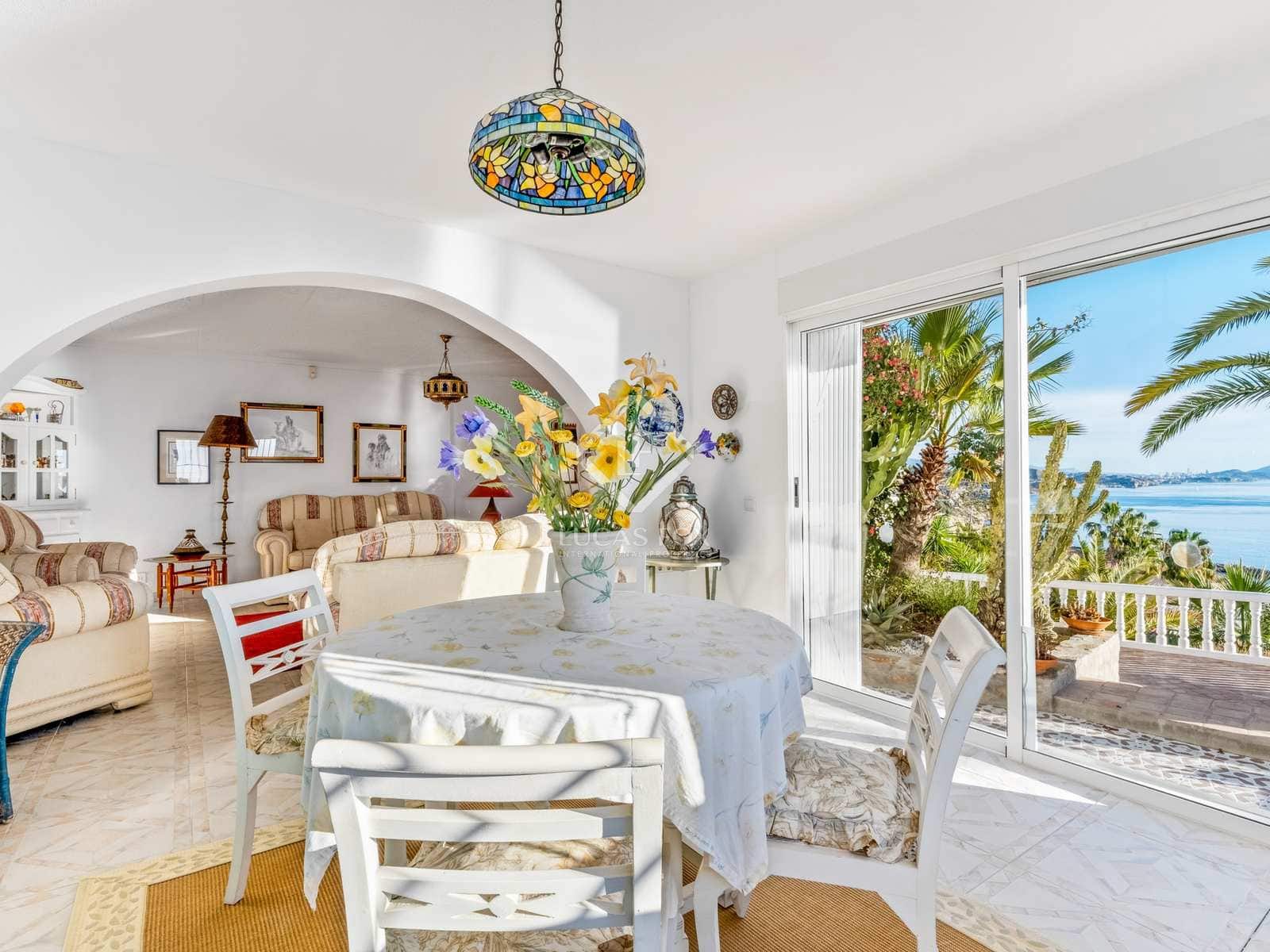 5 sypialnia Willa na sprzedaż w El Campello z basenem garażem - 2 000 000 € (Ref: 7977765)