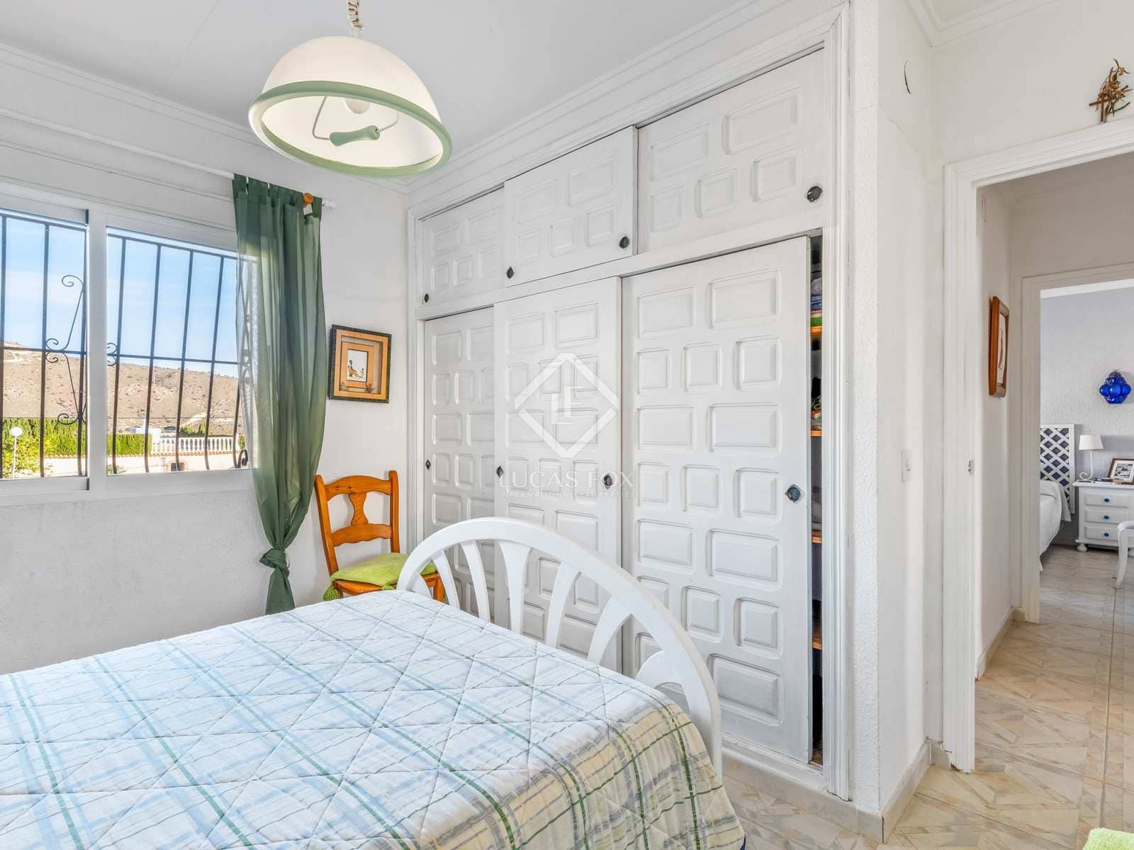 5 sypialnia Willa na sprzedaż w El Campello z basenem garażem - 2 000 000 € (Ref: 7977765)