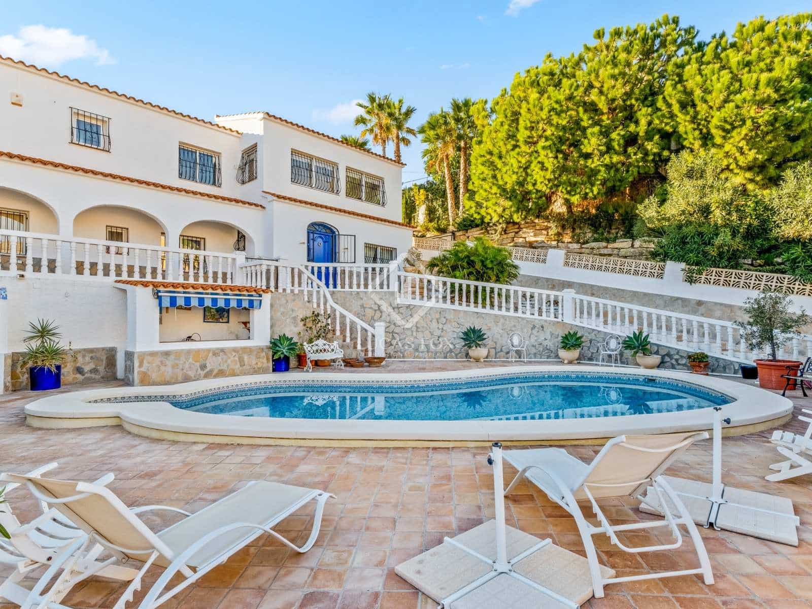 5 sypialnia Willa na sprzedaż w El Campello z basenem garażem - 2 000 000 € (Ref: 7977765)