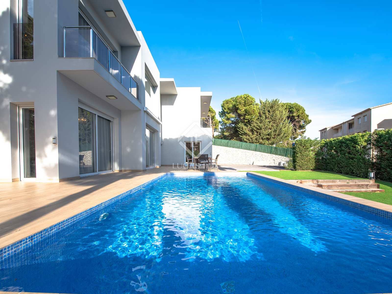 5 slaapkamer Villa te koop in Calonge i Sant Antoni met zwembad garage - € 1.500.000 (Ref: 7977773)