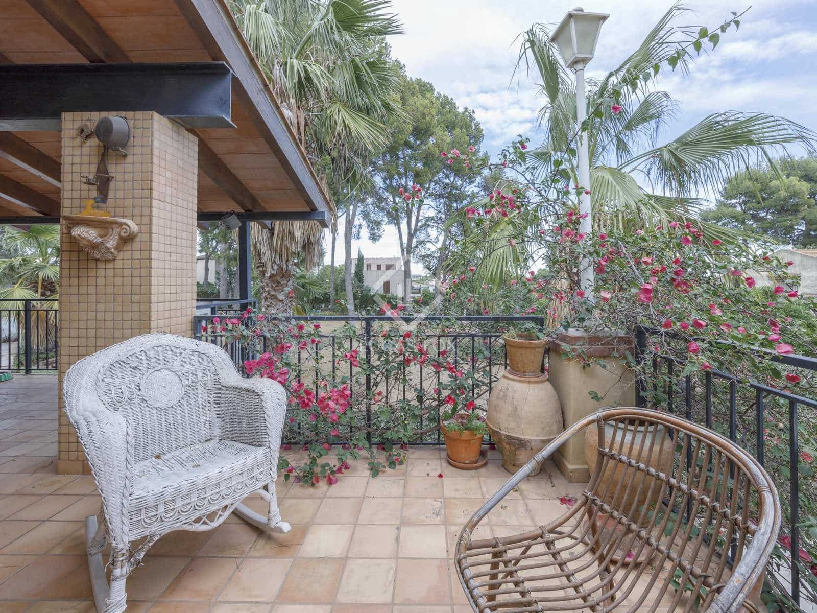 4 soveværelse Villa til salg i Paterna med swimmingpool garage - € 1.200.000 (Ref: 7977774)