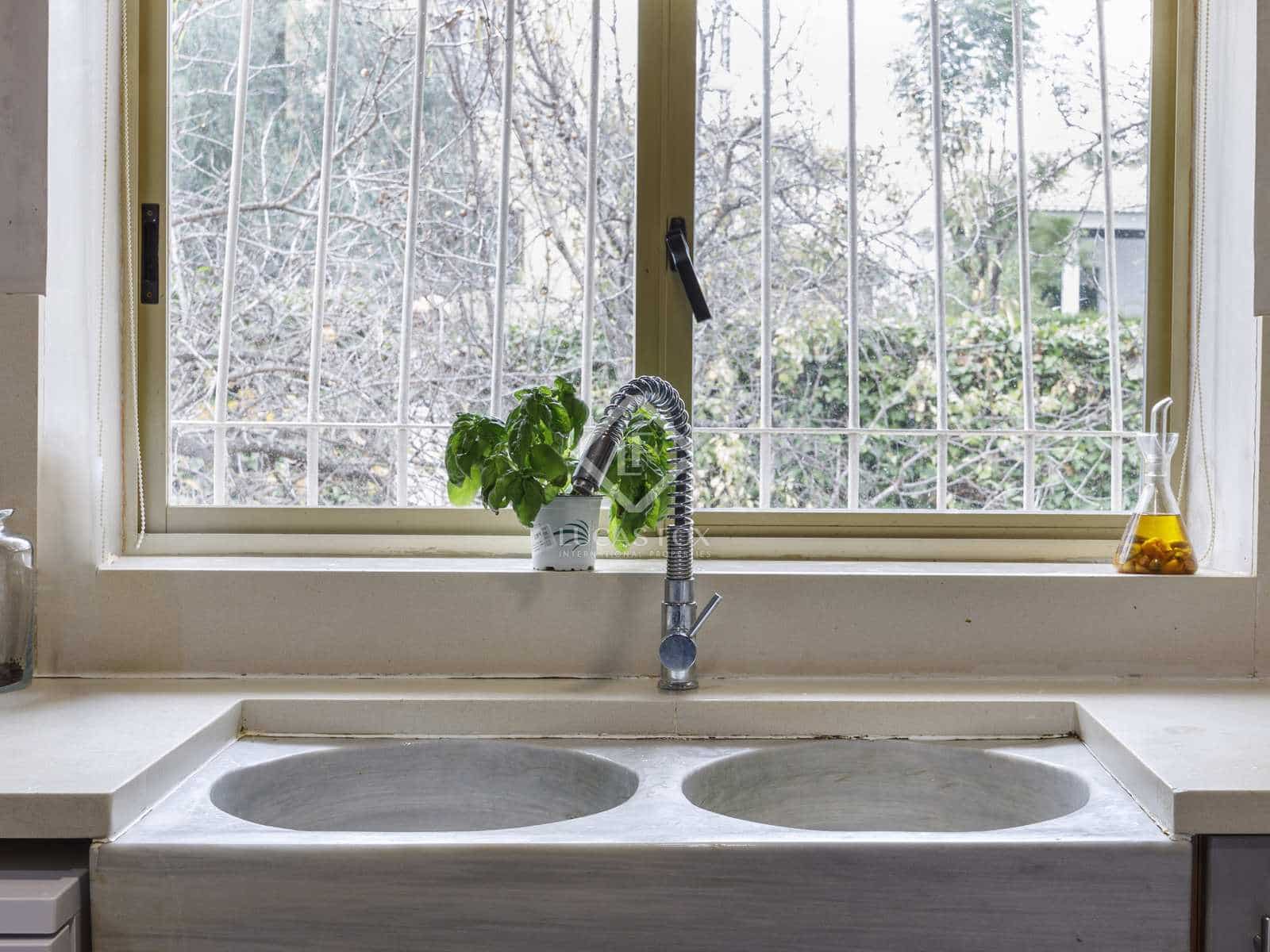 4 soveværelse Villa til salg i Paterna med swimmingpool garage - € 1.200.000 (Ref: 7977774)