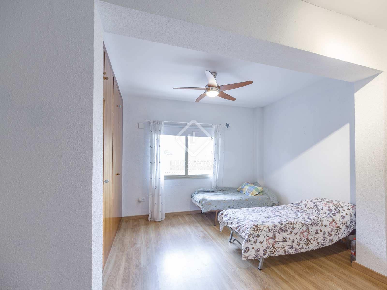 4 soveværelse Villa til salg i Paterna med swimmingpool garage - € 1.200.000 (Ref: 7977774)