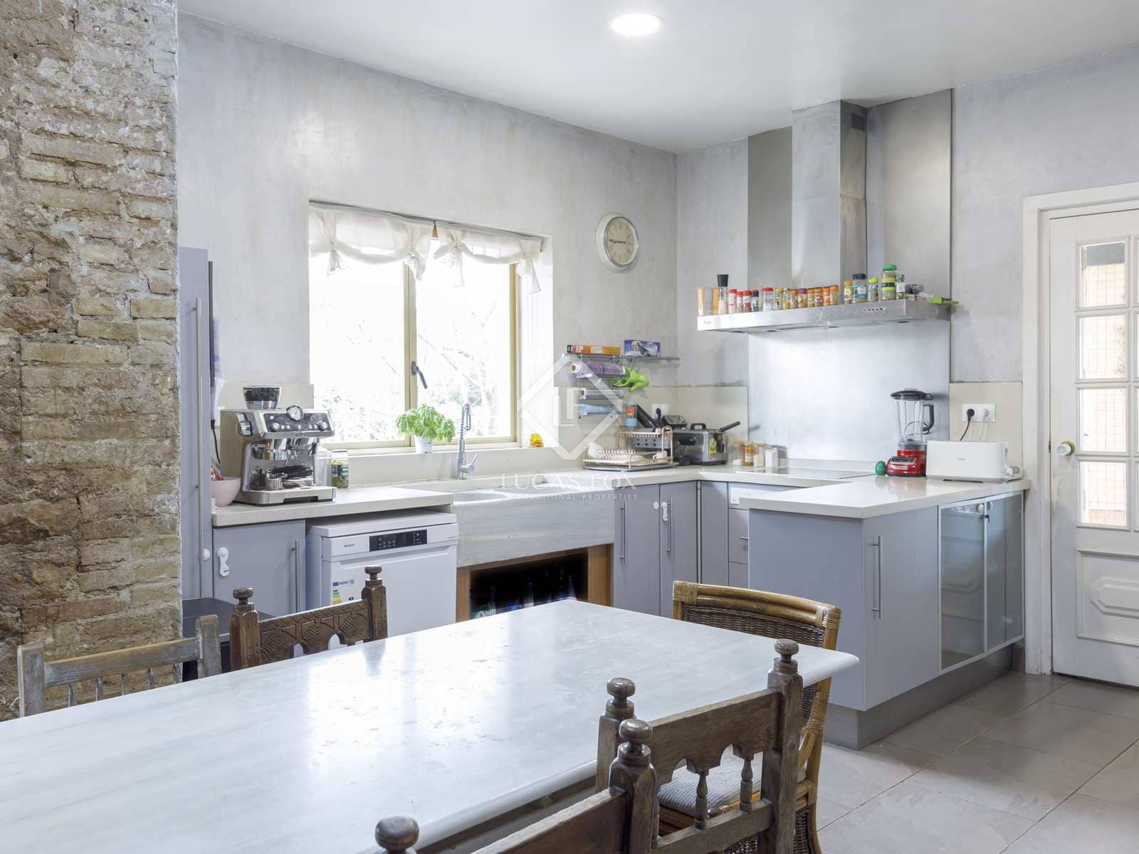 4 soveværelse Villa til salg i Paterna med swimmingpool garage - € 1.200.000 (Ref: 7977774)