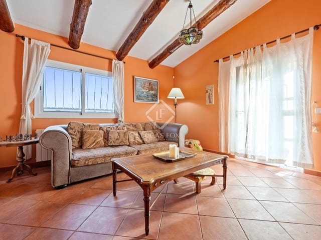 Chalet de 3 habitaciones en Roda de Barà en venta con piscina - 499.000 € (Ref: 7980284)