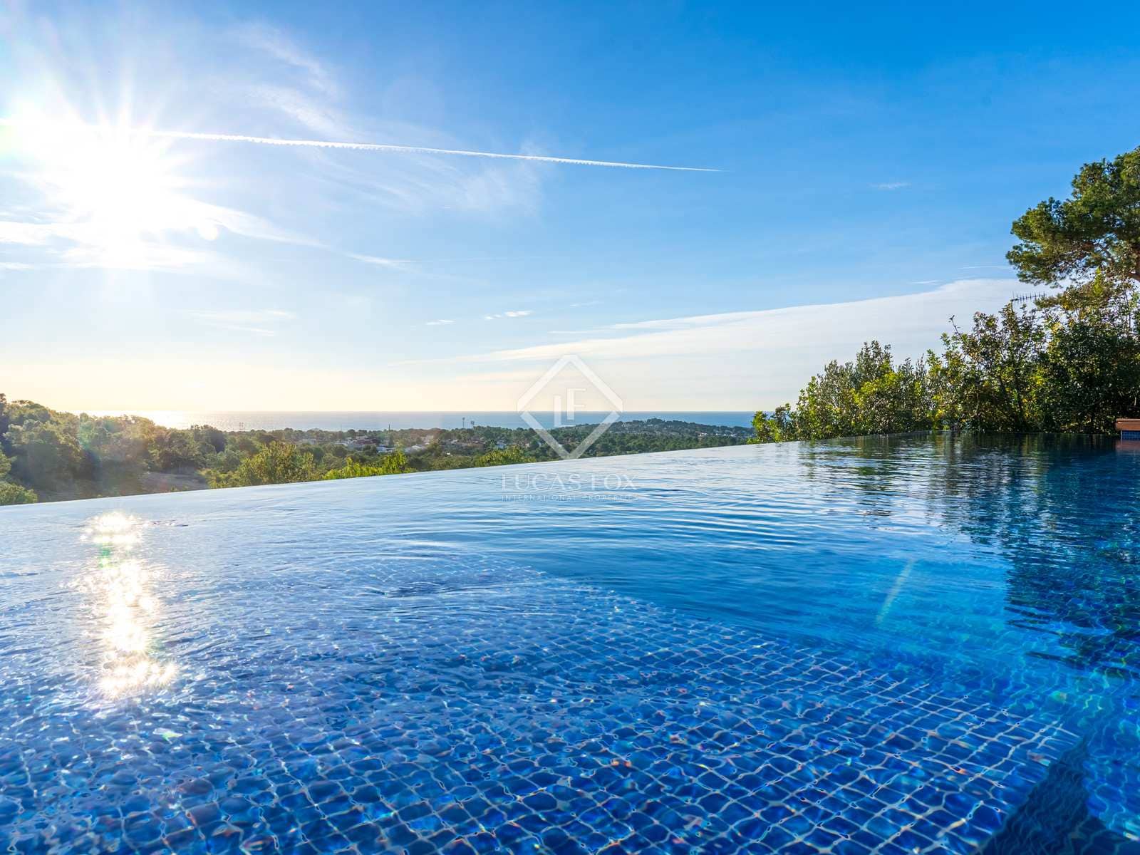 3 slaapkamer Villa te koop in Roda de Bara met zwembad - € 499.000 (Ref: 7980284)