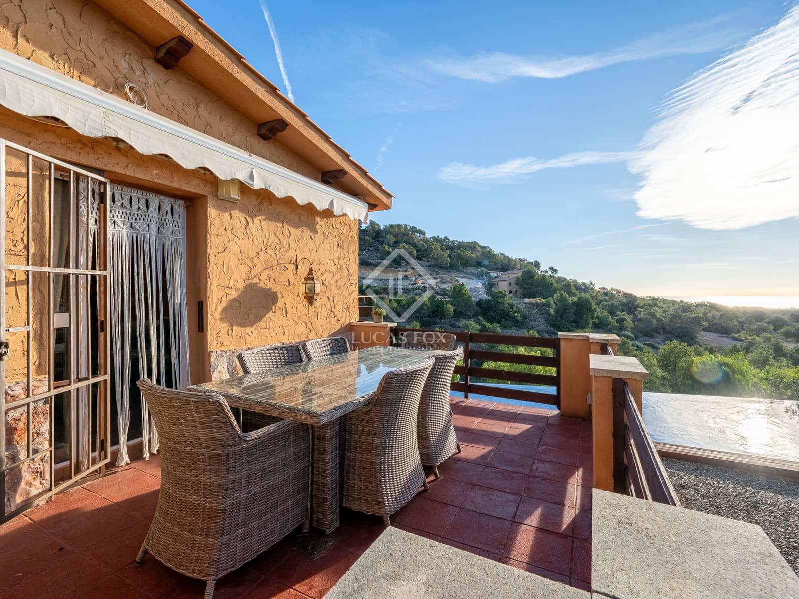 3 slaapkamer Villa te koop in Roda de Bara met zwembad - € 499.000 (Ref: 7980284)