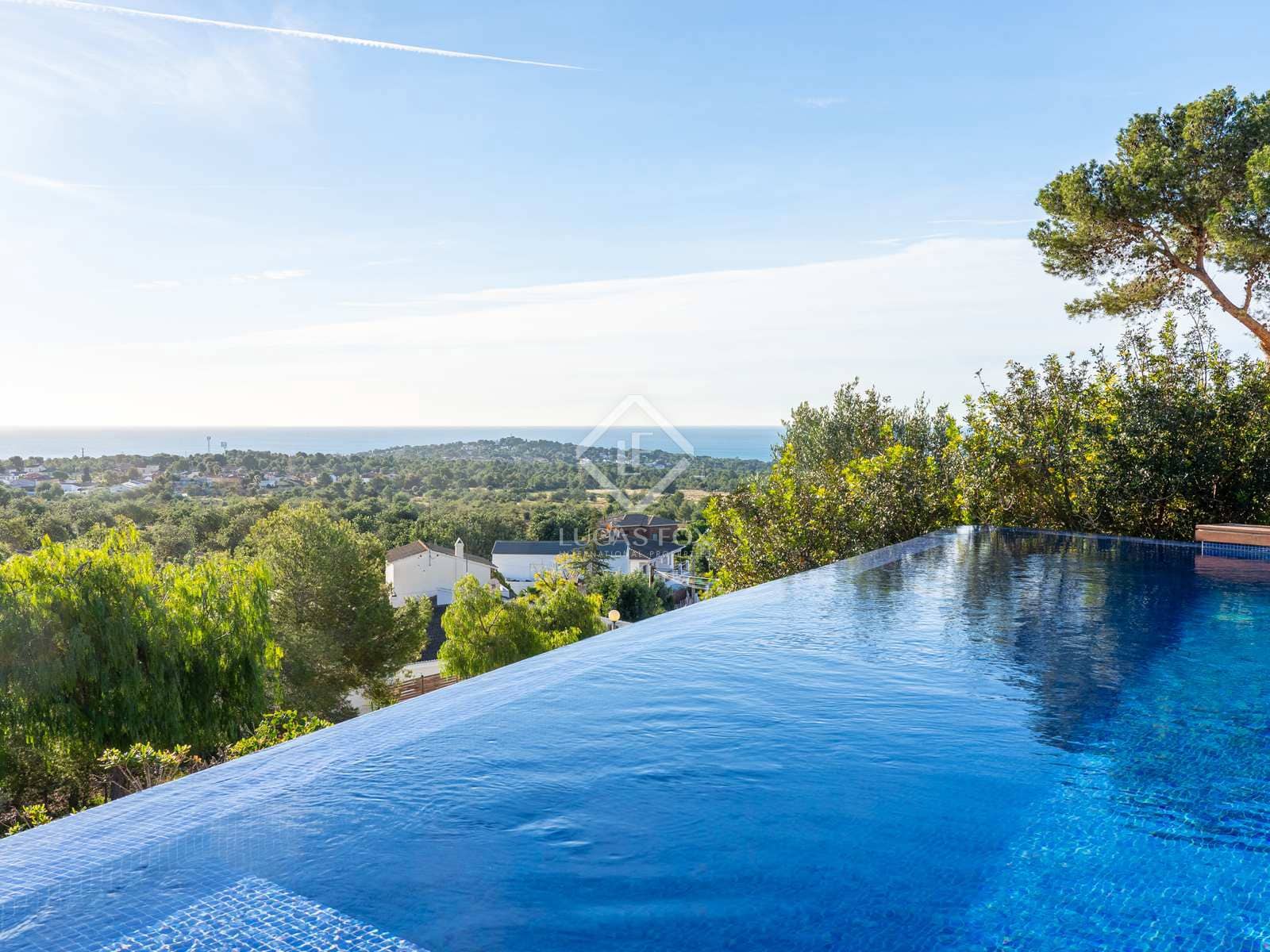 3 slaapkamer Villa te koop in Roda de Bara met zwembad - € 499.000 (Ref: 7980284)