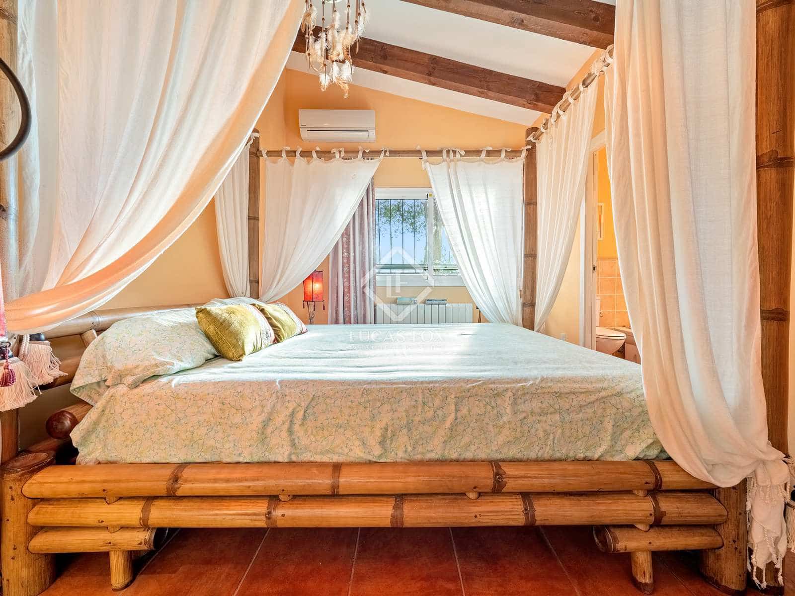 3 slaapkamer Villa te koop in Roda de Bara met zwembad - € 499.000 (Ref: 7980284)