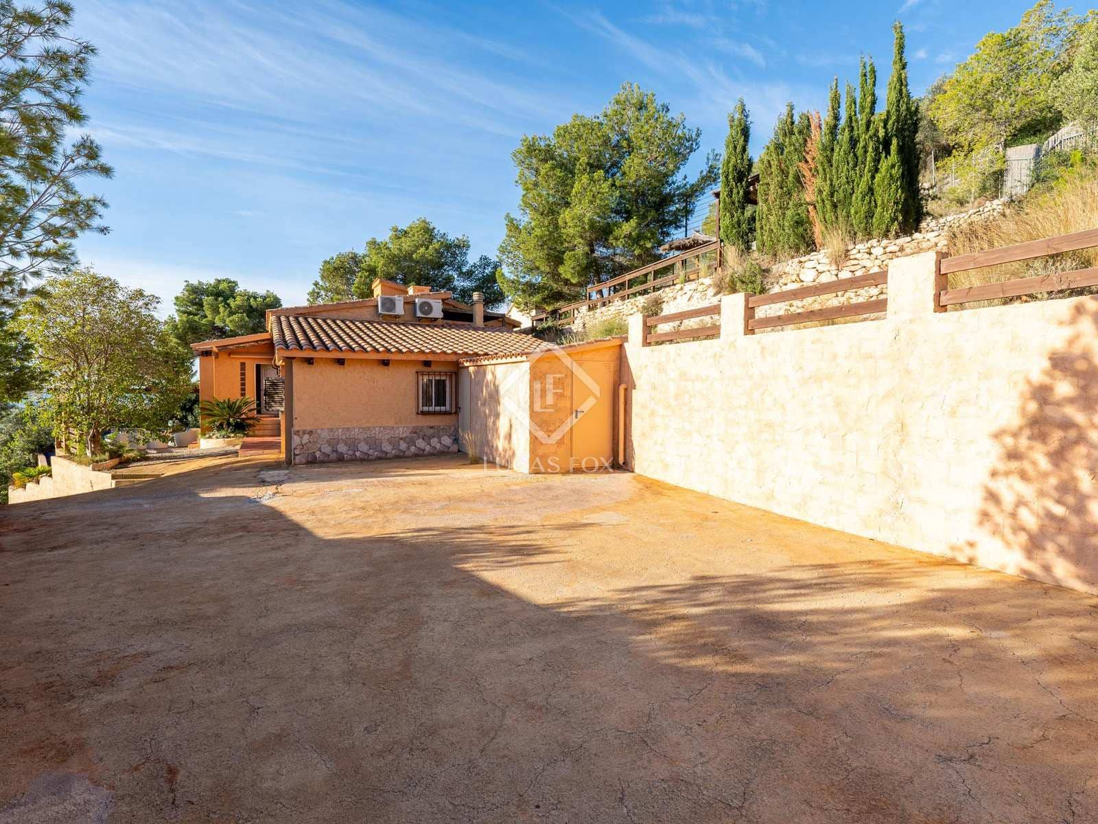 3 slaapkamer Villa te koop in Roda de Bara met zwembad - € 499.000 (Ref: 7980284)