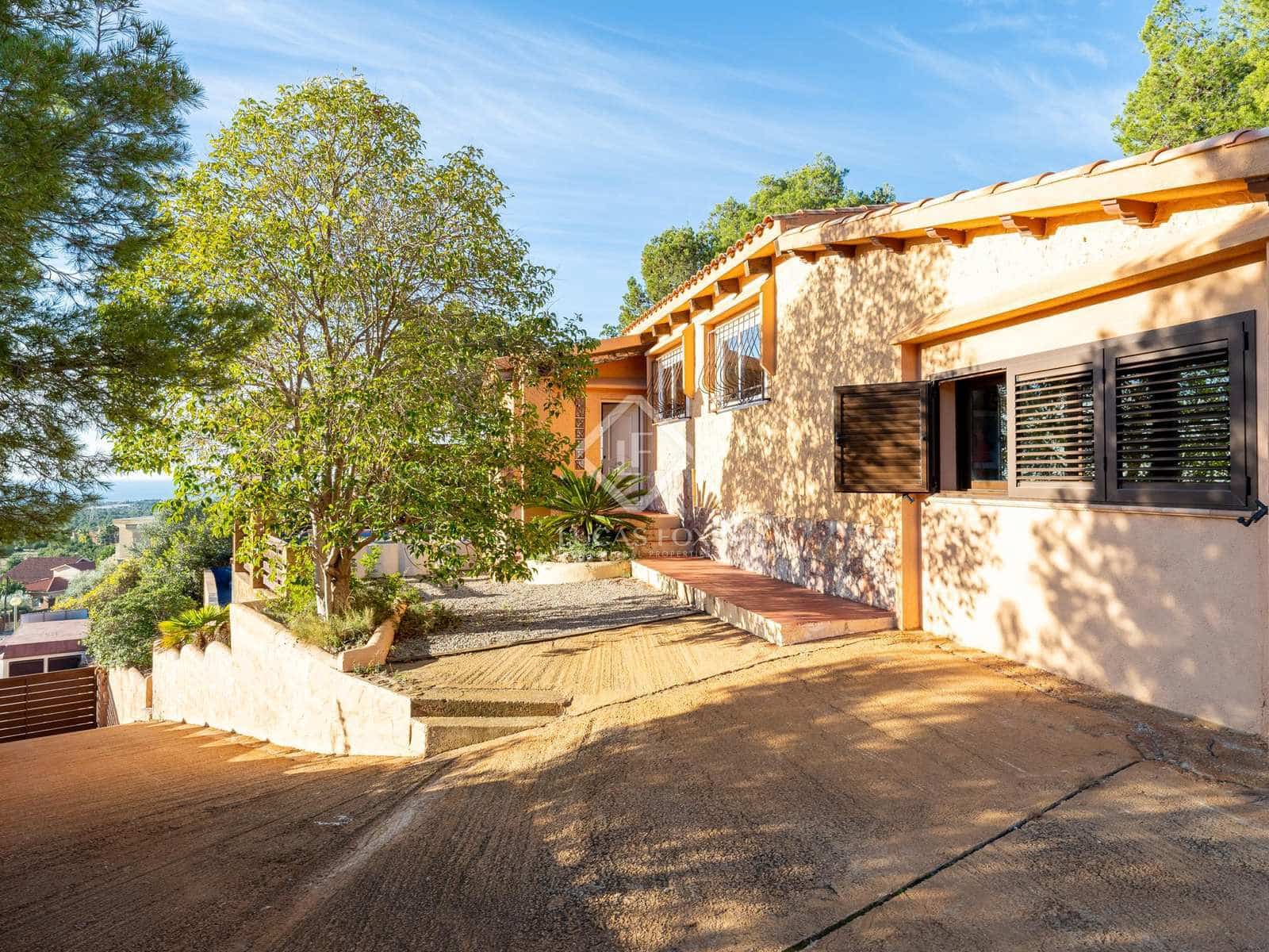 3 slaapkamer Villa te koop in Roda de Bara met zwembad - € 499.000 (Ref: 7980284)