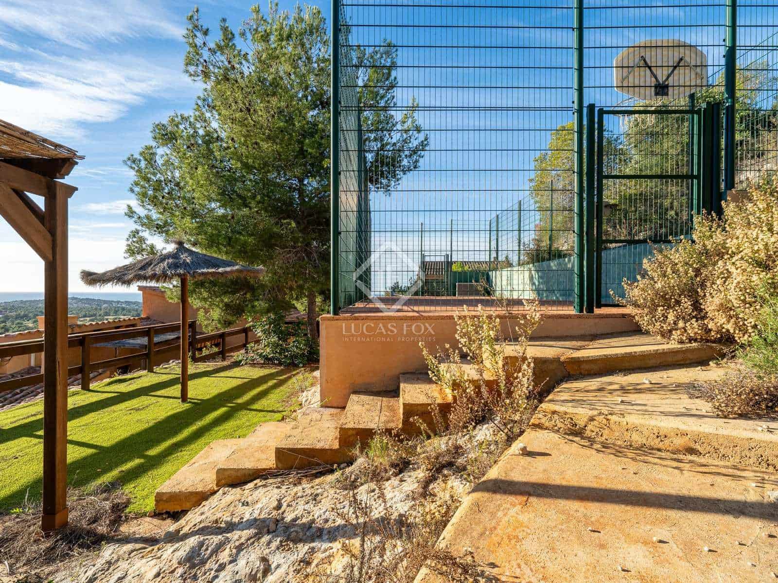 3 slaapkamer Villa te koop in Roda de Bara met zwembad - € 499.000 (Ref: 7980284)