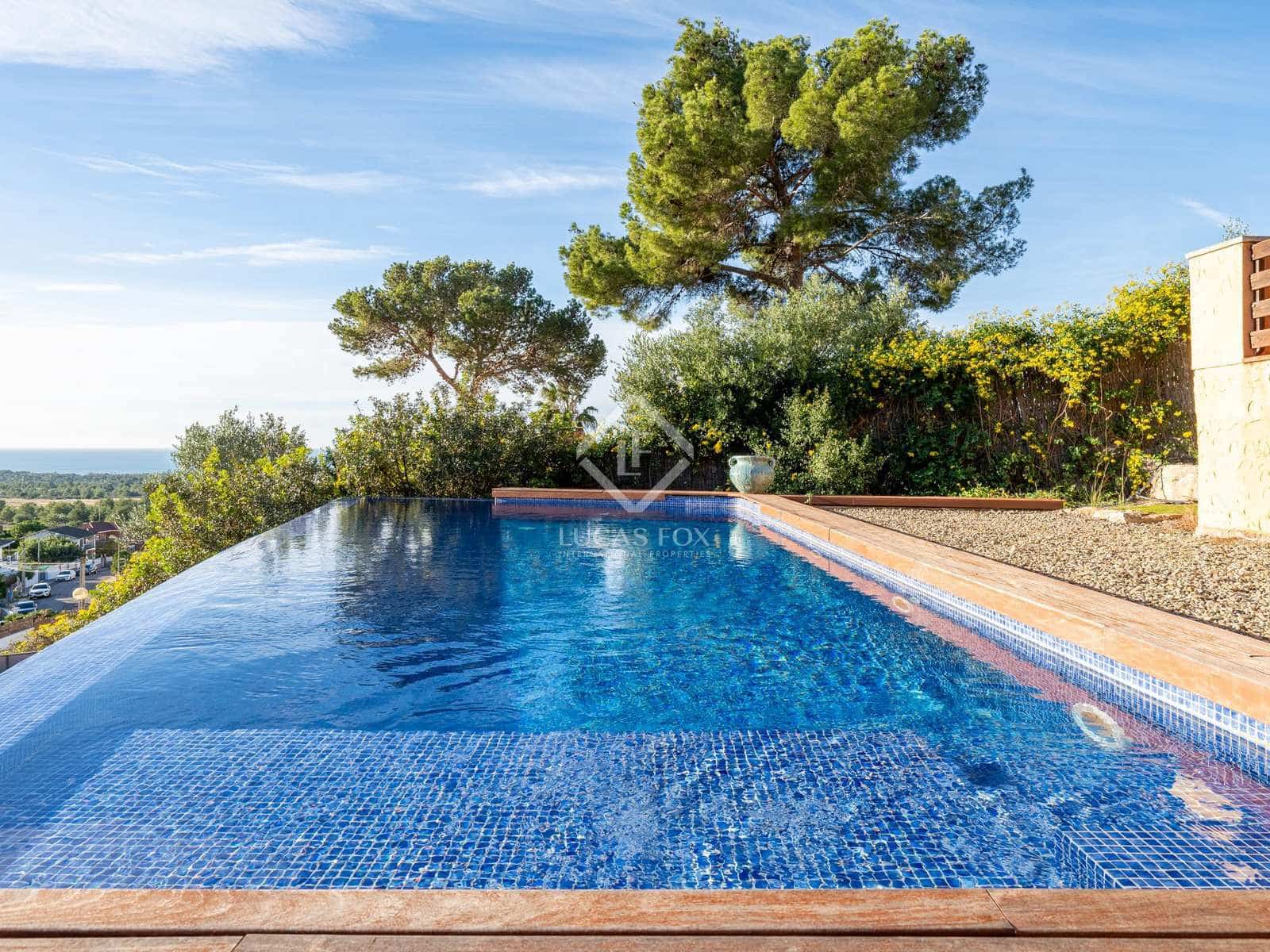 3 slaapkamer Villa te koop in Roda de Bara met zwembad - € 499.000 (Ref: 7980284)