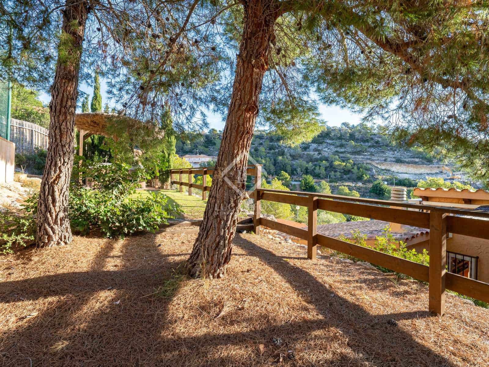 3 slaapkamer Villa te koop in Roda de Bara met zwembad - € 499.000 (Ref: 7980284)