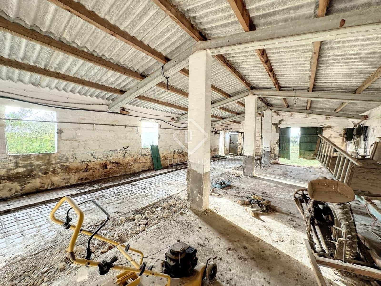 3 sypialnia Finka/Dom wiejski na sprzedaż w Ciutadella de Menorca z basenem garażem - 1 390 000 € (Ref: 7985659)