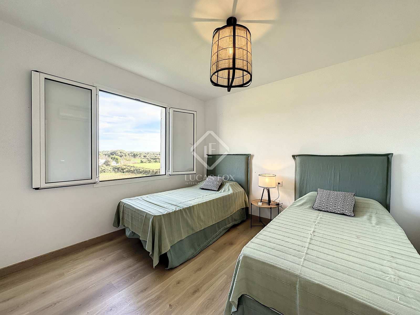 3 sypialnia Finka/Dom wiejski na sprzedaż w Ciutadella de Menorca z basenem garażem - 1 390 000 € (Ref: 7985659)