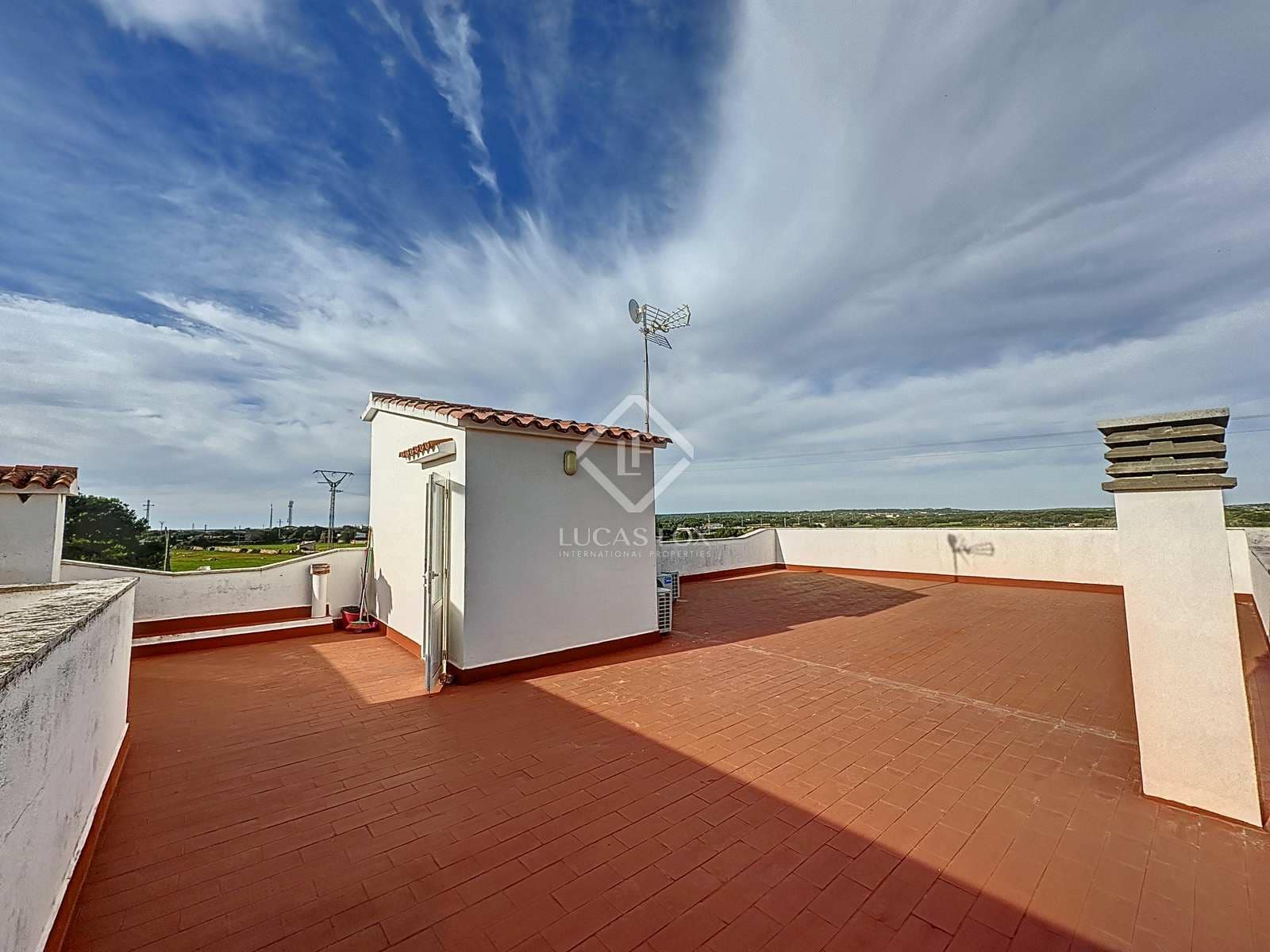 3 sypialnia Finka/Dom wiejski na sprzedaż w Ciutadella de Menorca z basenem garażem - 1 390 000 € (Ref: 7985659)