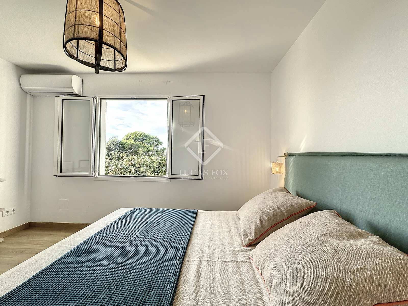 3 sypialnia Finka/Dom wiejski na sprzedaż w Ciutadella de Menorca z basenem garażem - 1 390 000 € (Ref: 7985659)