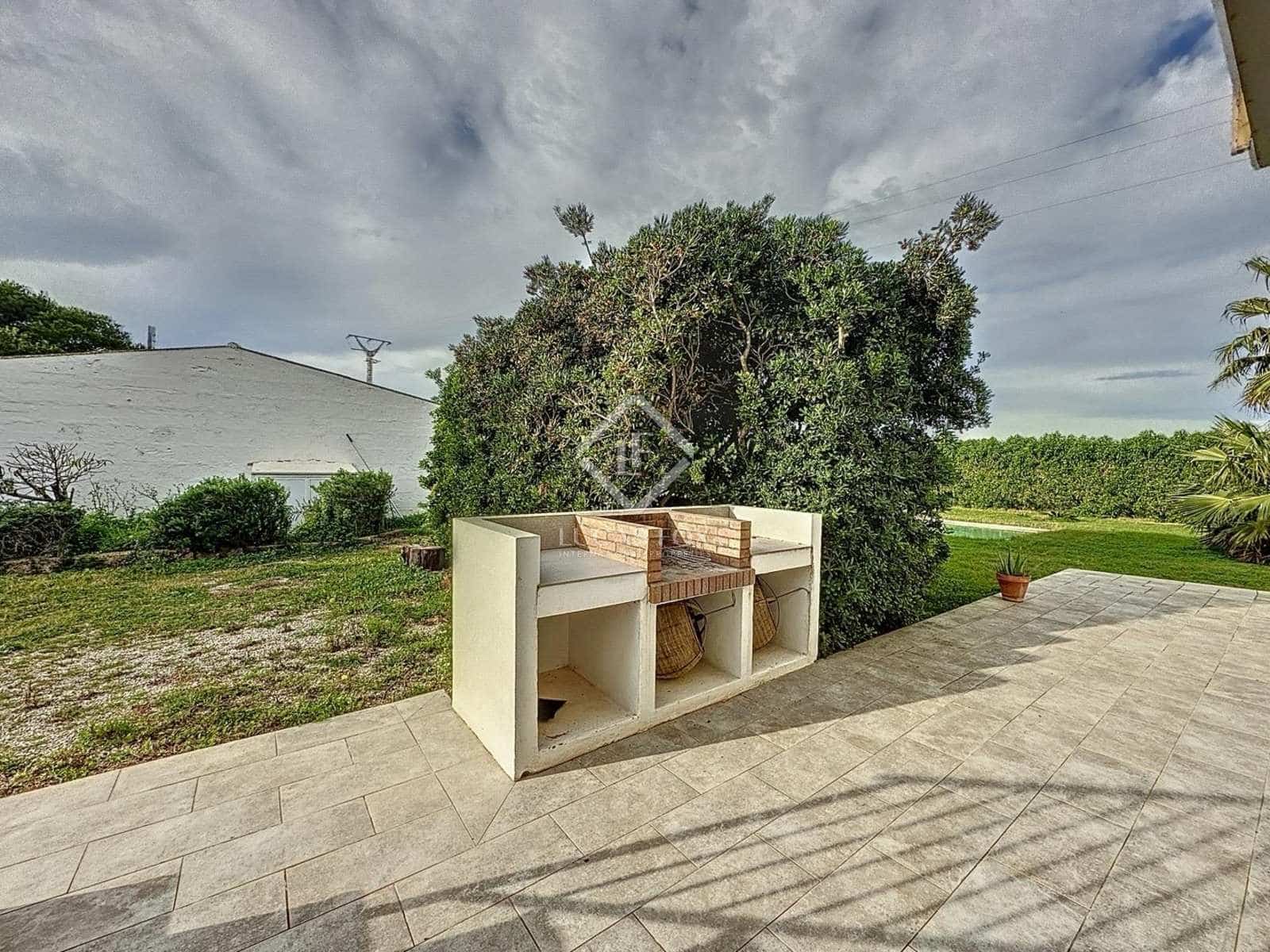 3 sypialnia Finka/Dom wiejski na sprzedaż w Ciutadella de Menorca z basenem garażem - 1 390 000 € (Ref: 7985659)