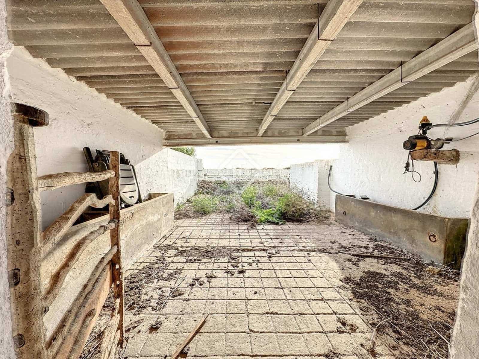 3 sypialnia Finka/Dom wiejski na sprzedaż w Ciutadella de Menorca z basenem garażem - 1 390 000 € (Ref: 7985659)