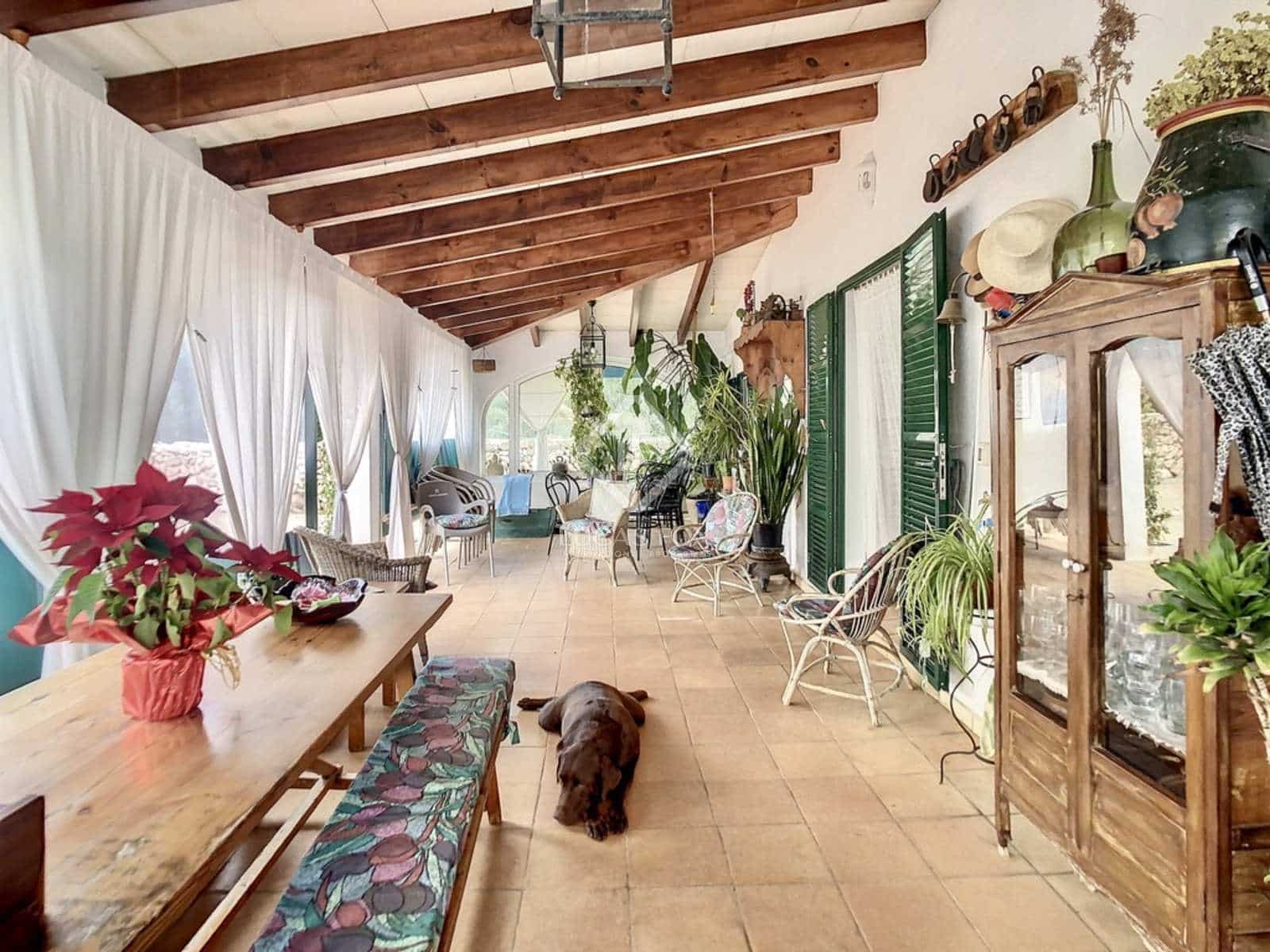 4 soveværelse Finca/Landehus til salg i San Luis / Sant Lluis med swimmingpool garage - € 1.055.000 (Ref: 7991595)