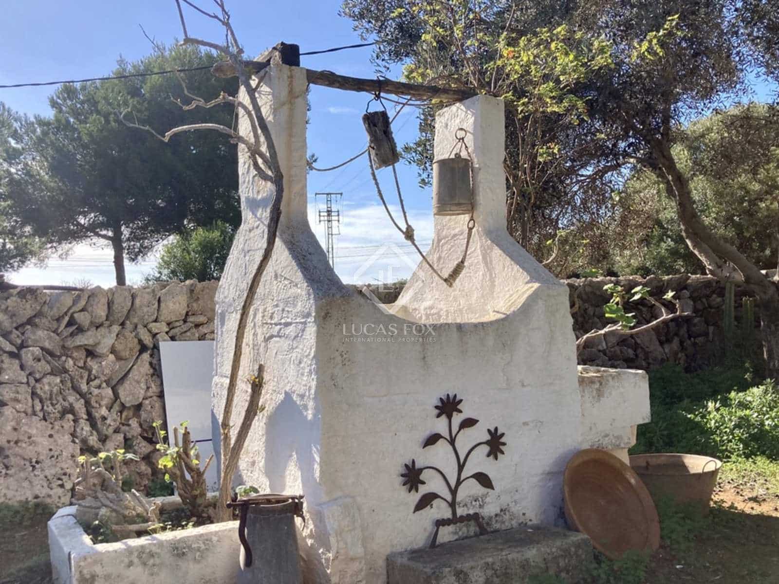 4 soveværelse Finca/Landehus til salg i San Luis / Sant Lluis med swimmingpool garage - € 1.055.000 (Ref: 7991595)