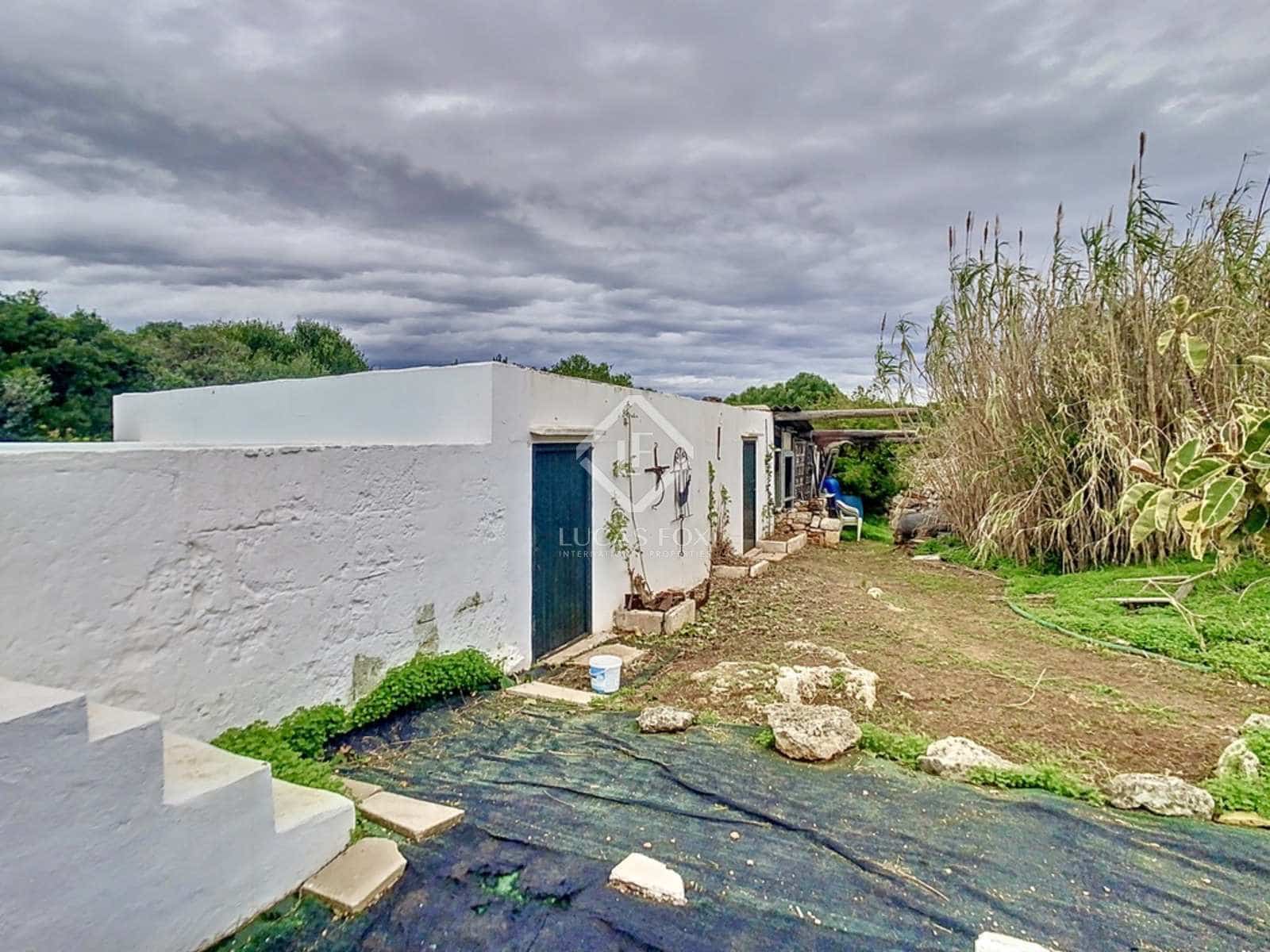 4 soveværelse Finca/Landehus til salg i San Luis / Sant Lluis med swimmingpool garage - € 1.055.000 (Ref: 7991595)