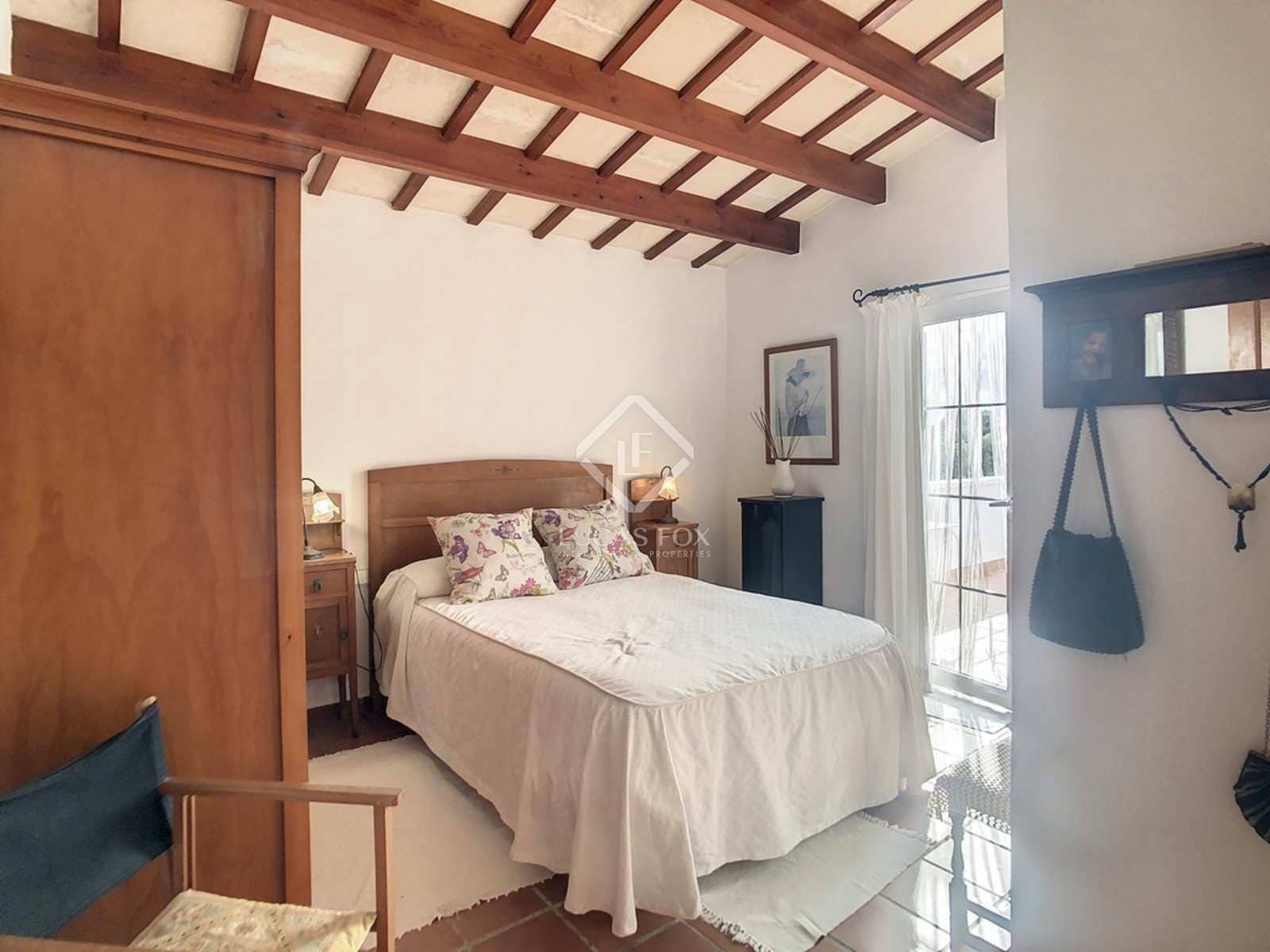 4 soveværelse Finca/Landehus til salg i San Luis / Sant Lluis med swimmingpool garage - € 1.055.000 (Ref: 7991595)