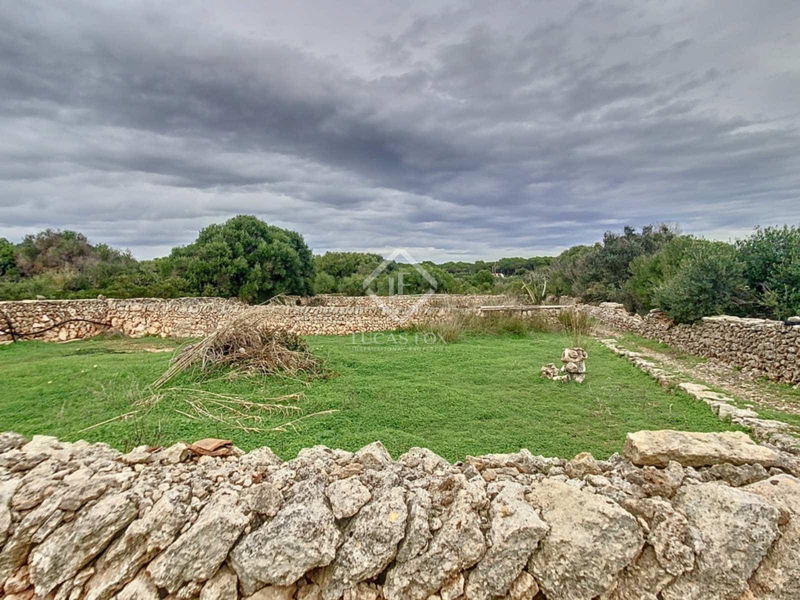 4 soveværelse Finca/Landehus til salg i San Luis / Sant Lluis med swimmingpool garage - € 1.055.000 (Ref: 7991595)