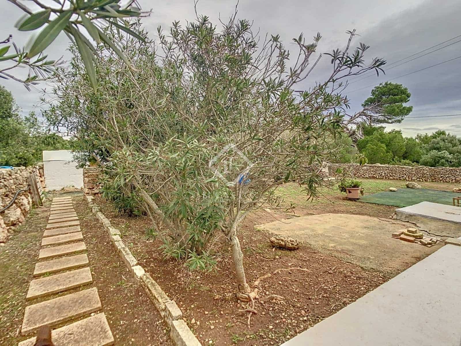 4 soveværelse Finca/Landehus til salg i San Luis / Sant Lluis med swimmingpool garage - € 1.055.000 (Ref: 7991595)