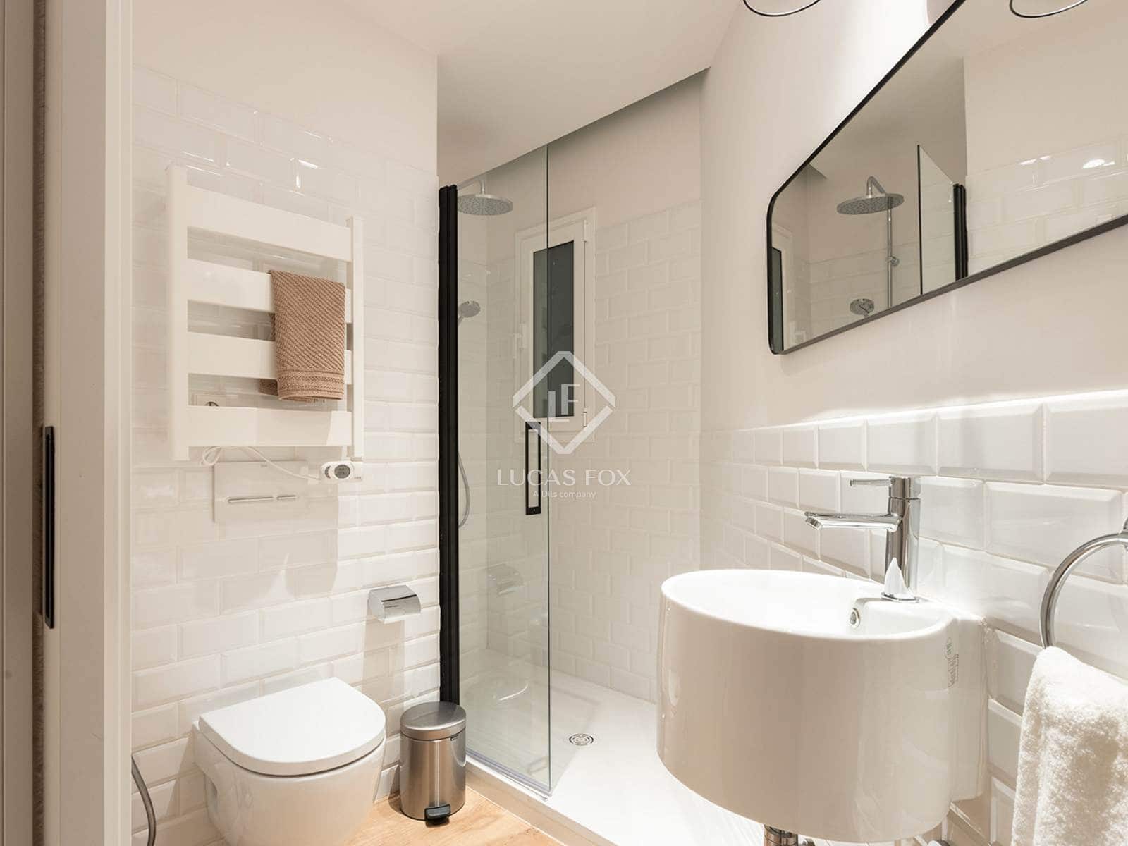 Apartamento de 2 habitaciones en Barcelona ciudad en alquiler - 2.700 € (Ref: 7995261)