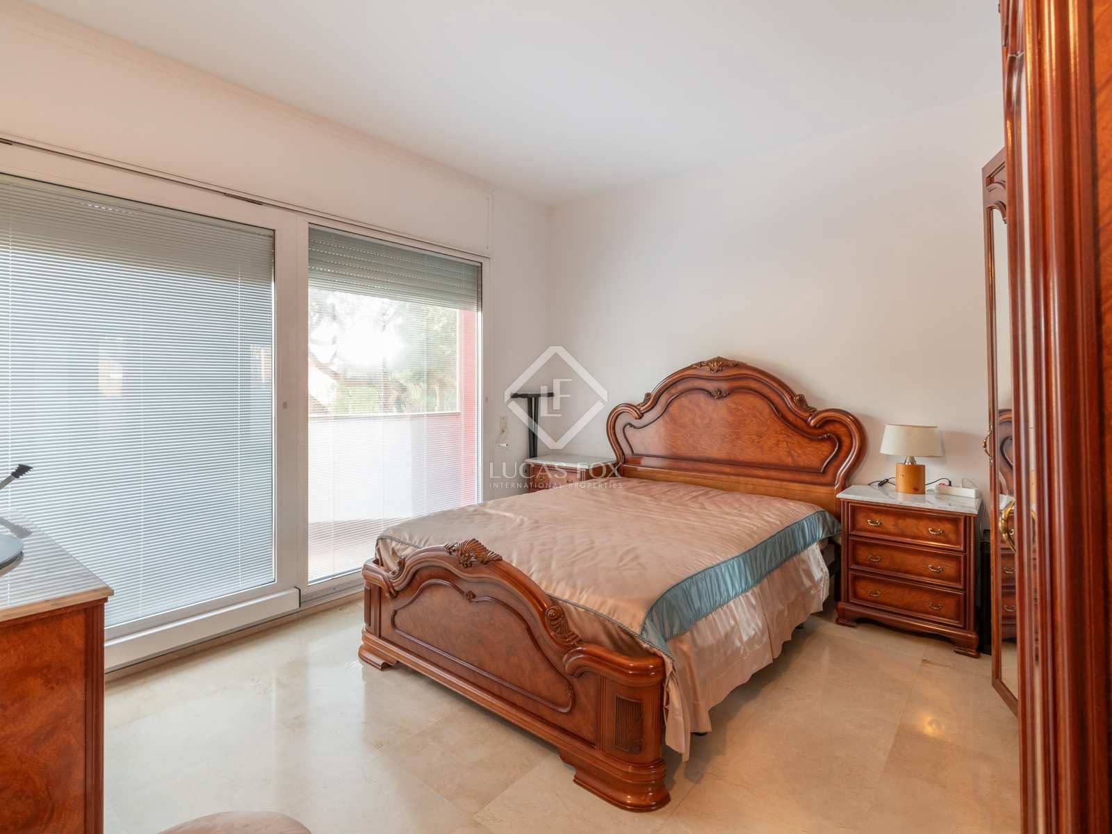 4 sypialnia Willa na sprzedaż w Gava z basenem garażem - 1 250 000 € (Ref: 7995262)