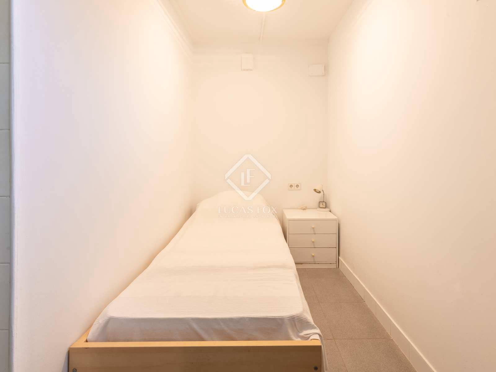 4 sypialnia Willa na sprzedaż w Gava z basenem garażem - 1 250 000 € (Ref: 7995262)