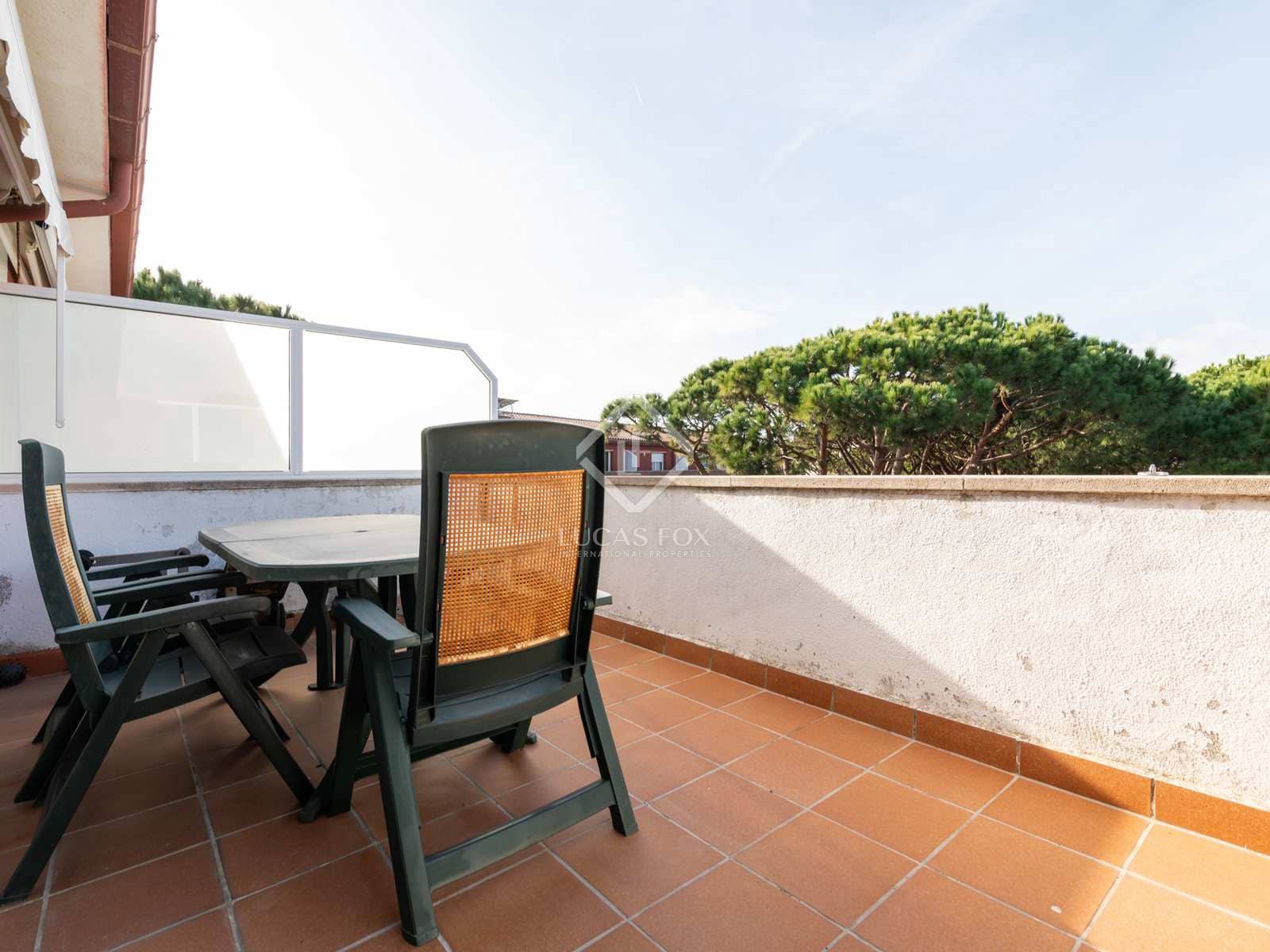 4 sypialnia Willa na sprzedaż w Gava z basenem garażem - 1 250 000 € (Ref: 7995262)