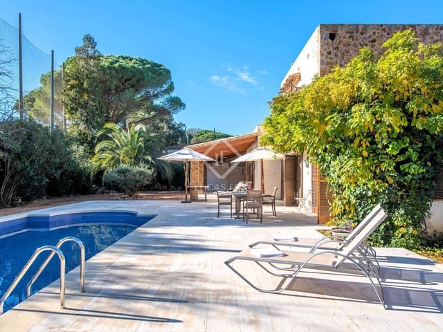 4 Zimmer Villa zu verkaufen in Santa Cristina d'Aro mit Pool Garage - 899.000 € (Ref: 7995271)