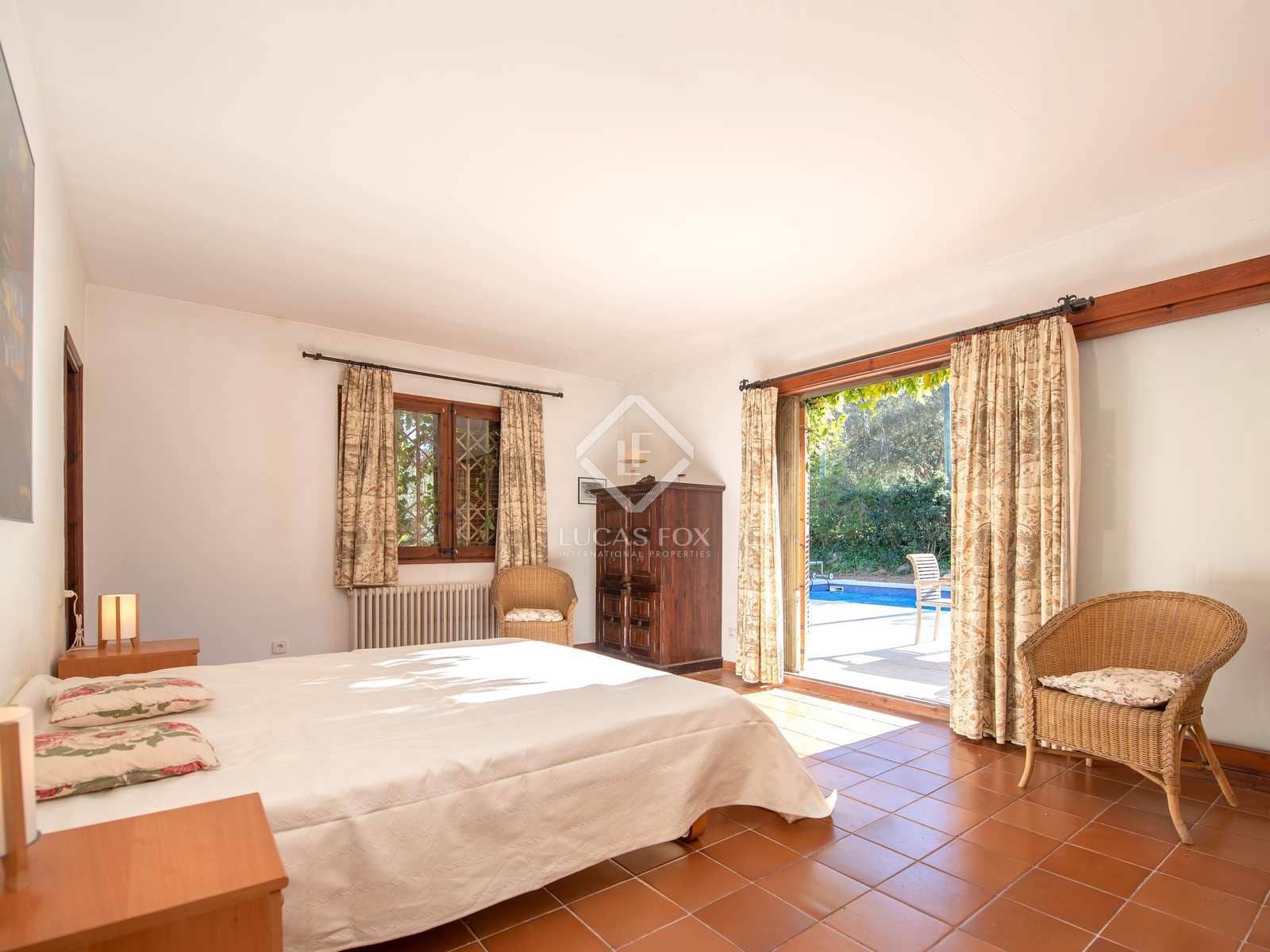 4 soveværelse Villa til salg i Santa Cristina d'Aro med swimmingpool garage - € 899.000 (Ref: 7995271)