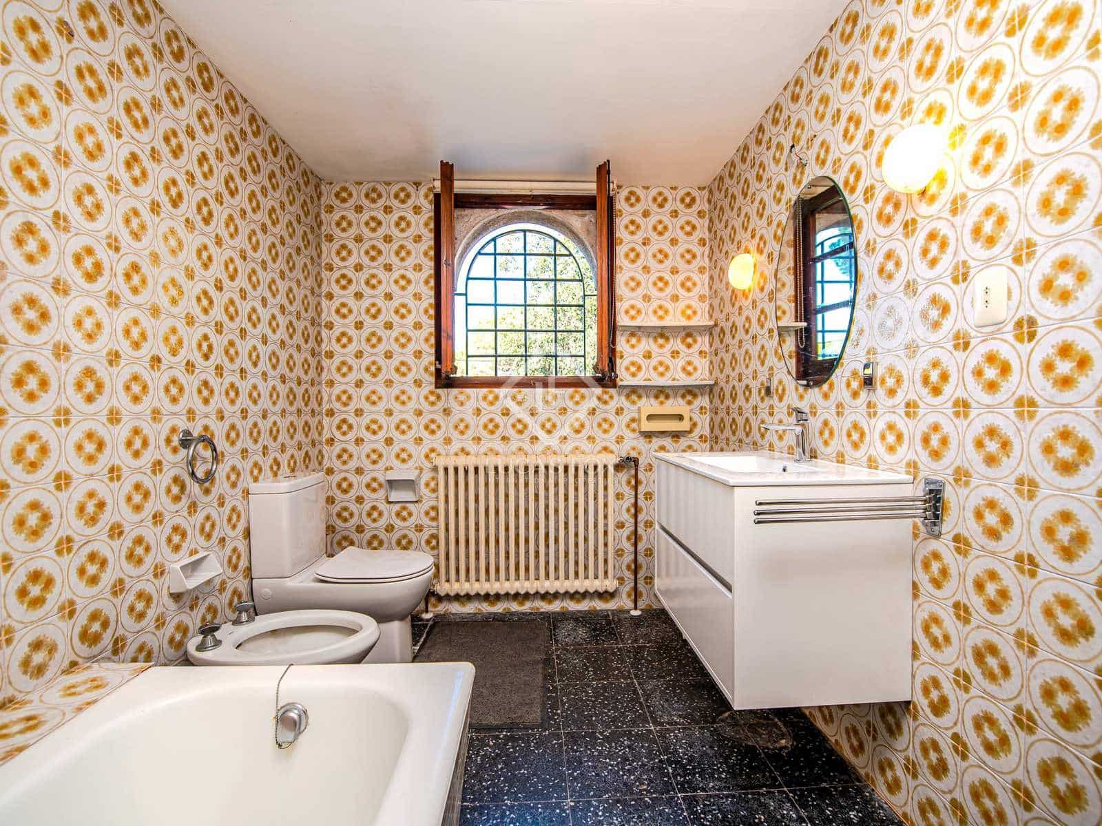 4 soveværelse Villa til salg i Santa Cristina d'Aro med swimmingpool garage - € 899.000 (Ref: 7995271)