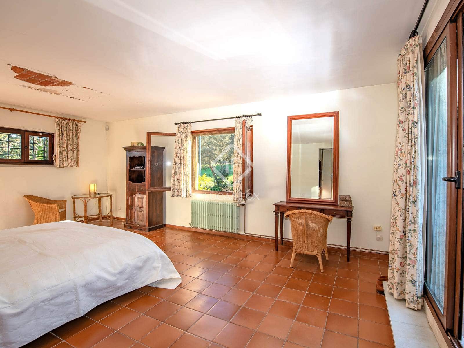 4 soveværelse Villa til salg i Santa Cristina d'Aro med swimmingpool garage - € 899.000 (Ref: 7995271)