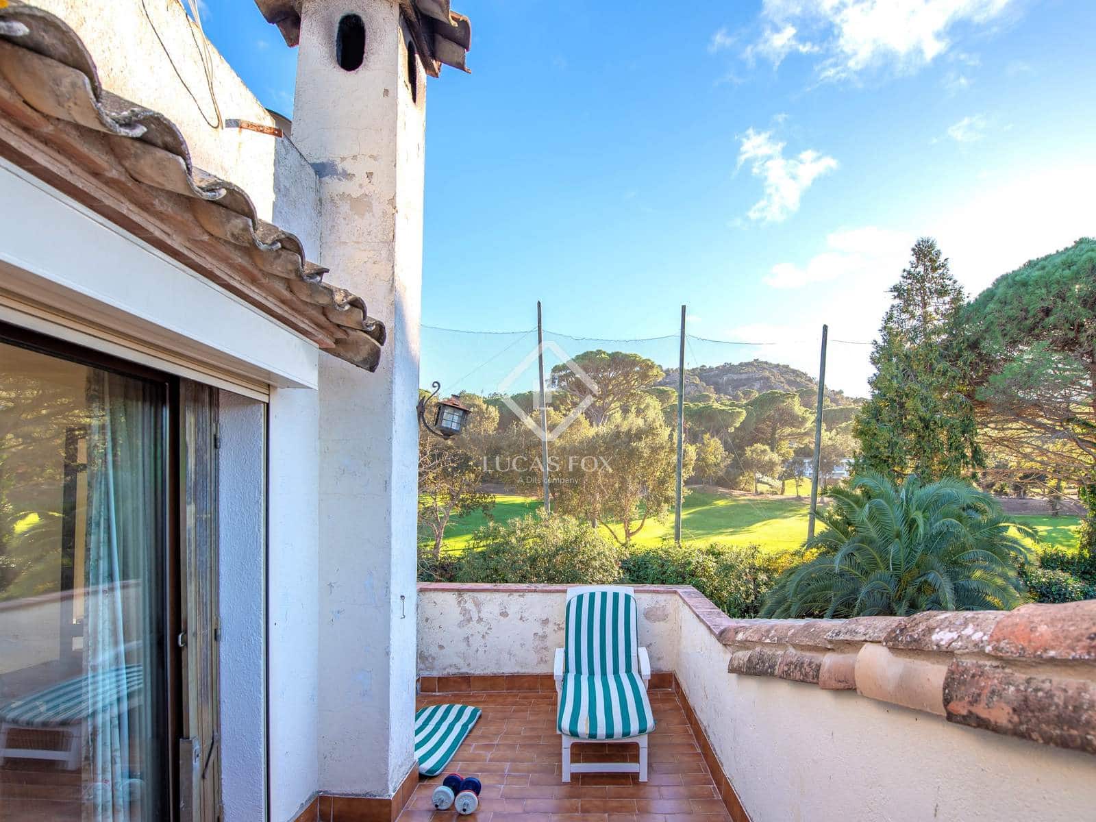 4 soveværelse Villa til salg i Santa Cristina d'Aro med swimmingpool garage - € 899.000 (Ref: 7995271)