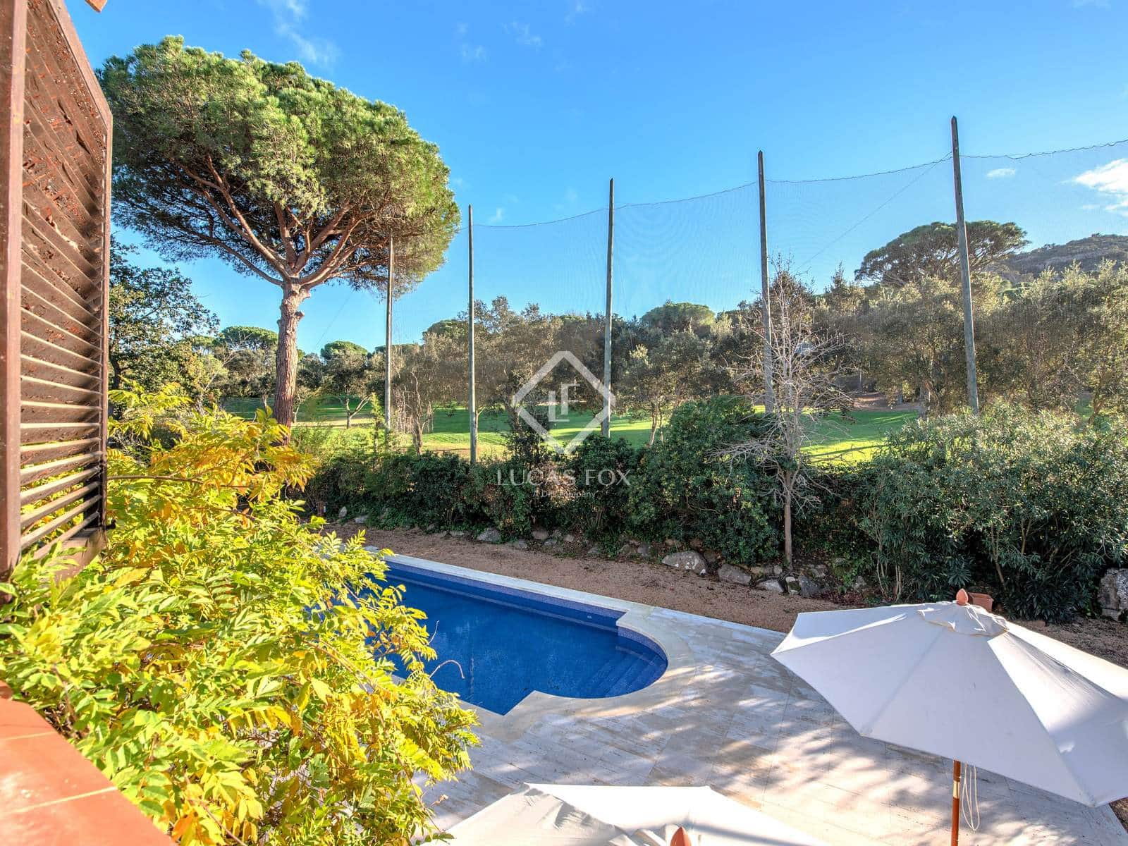 4 soveværelse Villa til salg i Santa Cristina d'Aro med swimmingpool garage - € 899.000 (Ref: 7995271)