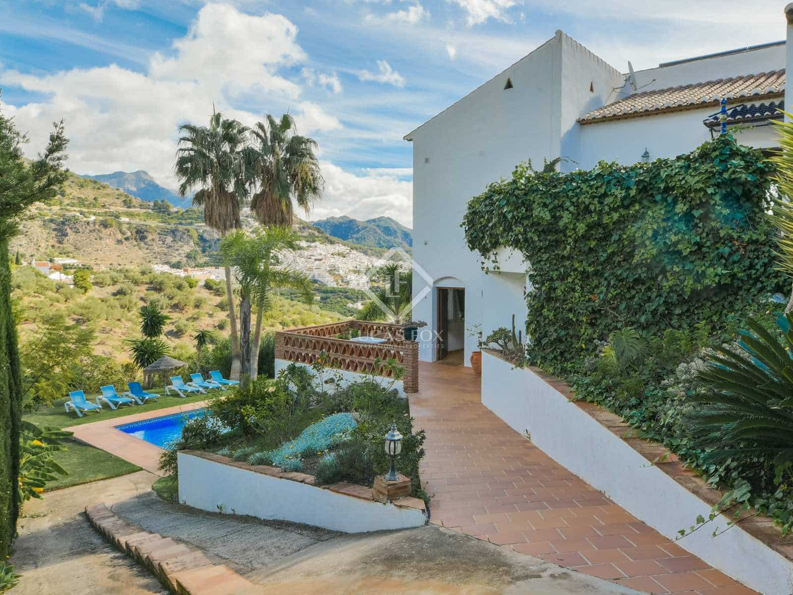 7 quarto Quinta/Casa Rural para venda em Frigiliana com piscina garagem - 1 300 000 € (Ref: 7998384)