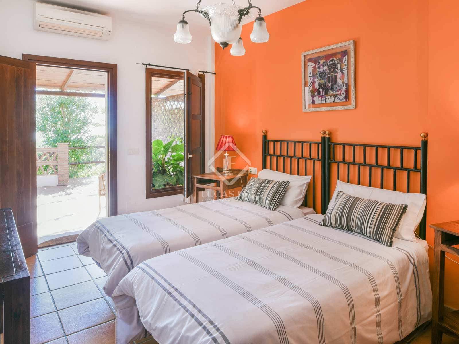 7 quarto Quinta/Casa Rural para venda em Frigiliana com piscina garagem - 1 300 000 € (Ref: 7998384)