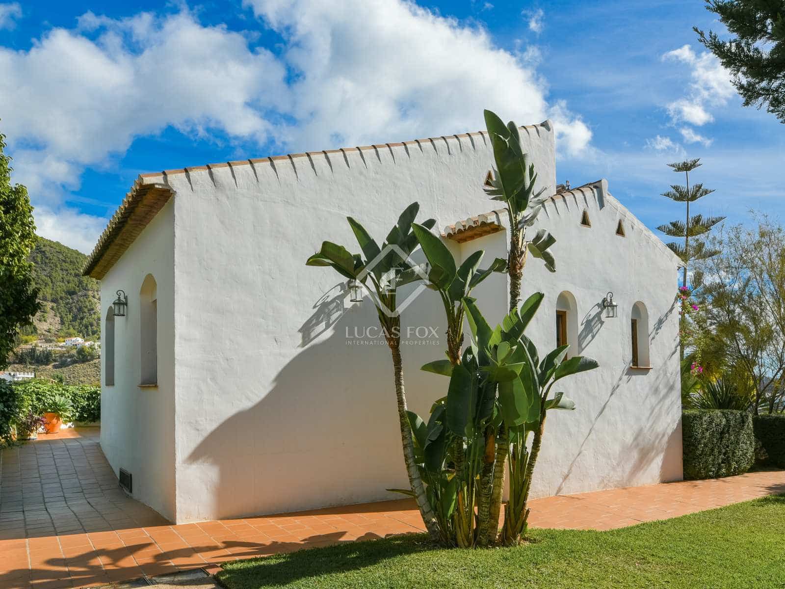 7 quarto Quinta/Casa Rural para venda em Frigiliana com piscina garagem - 1 300 000 € (Ref: 7998384)