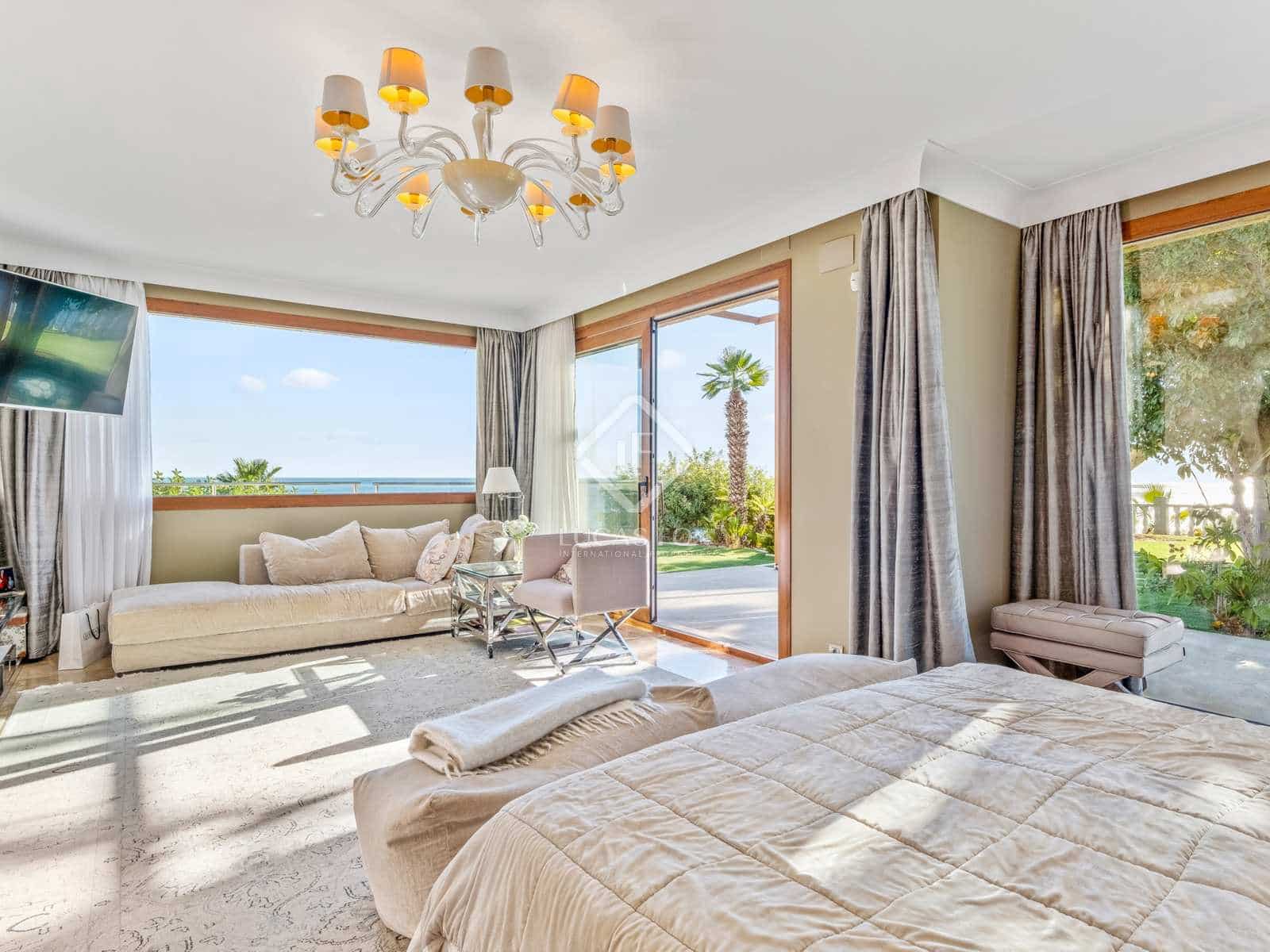 6 soveværelse Villa til salg i El Campello med swimmingpool garage - € 3.800.000 (Ref: 8002314)